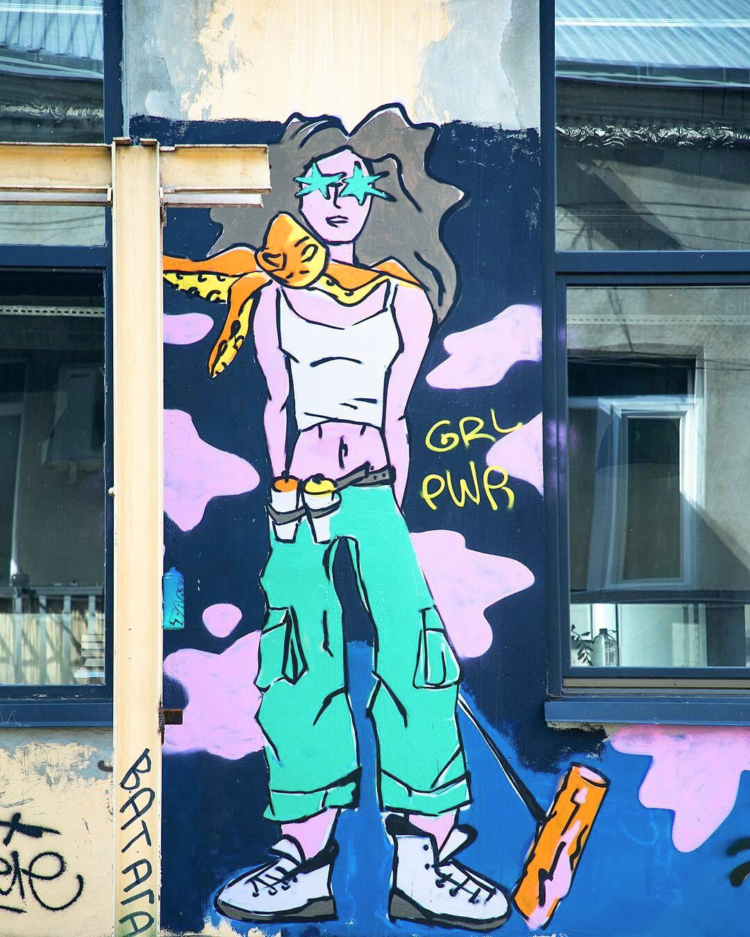 Girl with Spray can - Merm